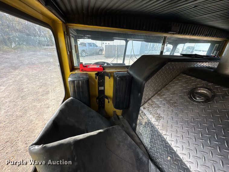 image for item DO0037 1986 Sutphen Deluge pumper fire truck