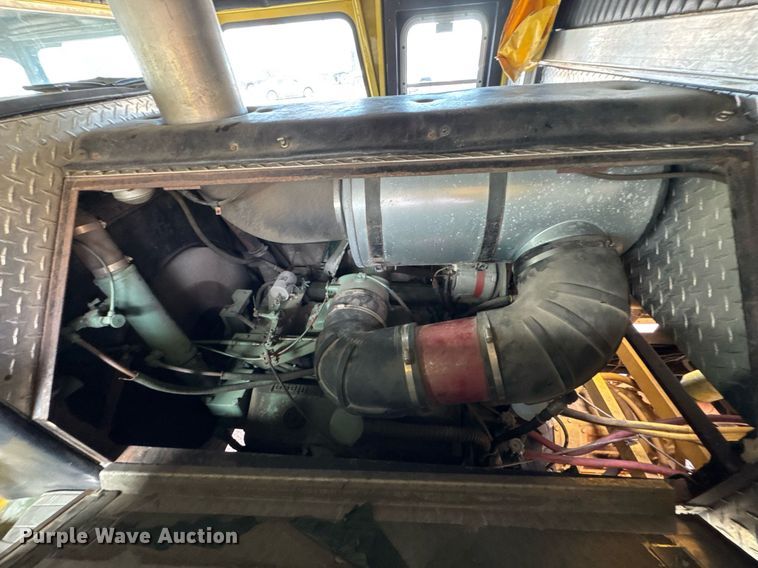 image for item DO0037 1986 Sutphen Deluge pumper fire truck