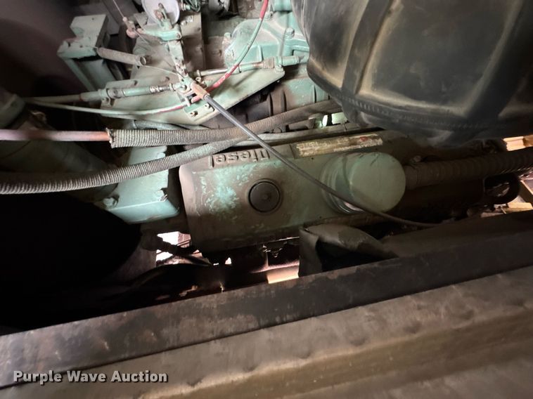 image for item DO0037 1986 Sutphen Deluge pumper fire truck