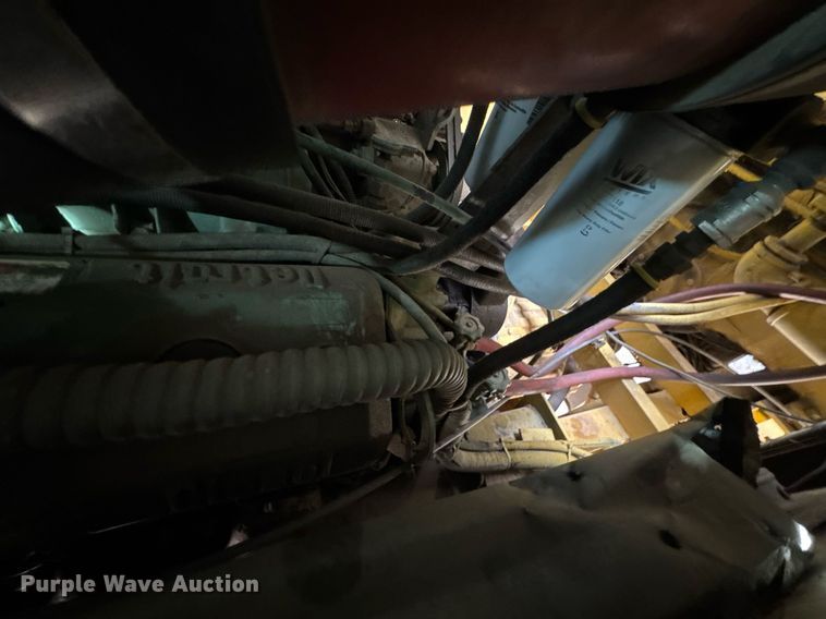 image for item DO0037 1986 Sutphen Deluge pumper fire truck