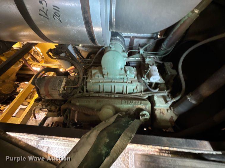 image for item DO0037 1986 Sutphen Deluge pumper fire truck