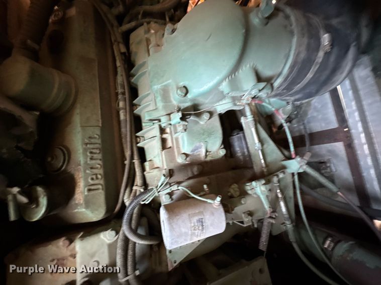 image for item DO0037 1986 Sutphen Deluge pumper fire truck