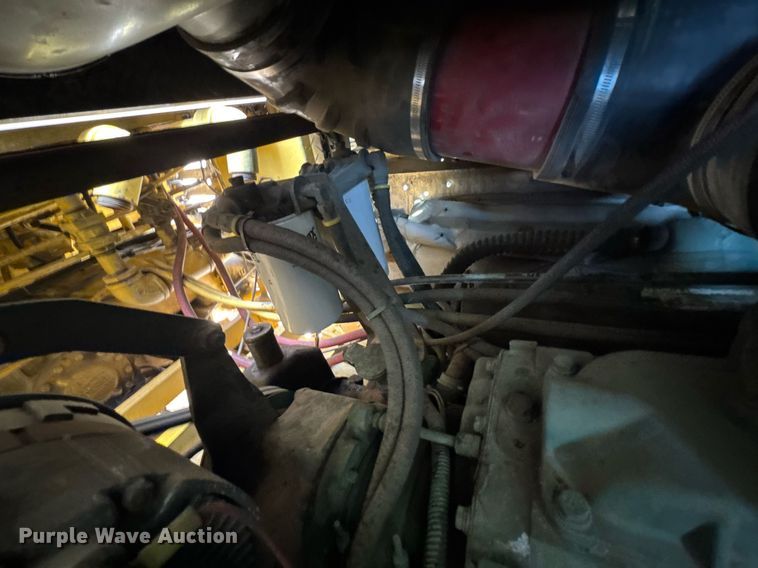 image for item DO0037 1986 Sutphen Deluge pumper fire truck