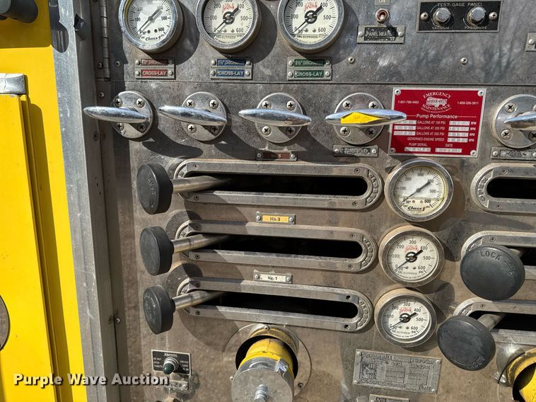 image for item DO0037 1986 Sutphen Deluge pumper fire truck