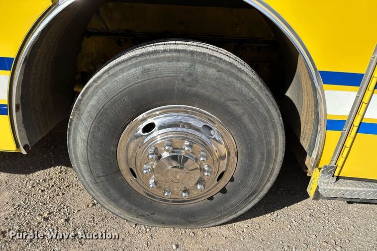 image for item DO0037 1986 Sutphen Deluge pumper fire truck