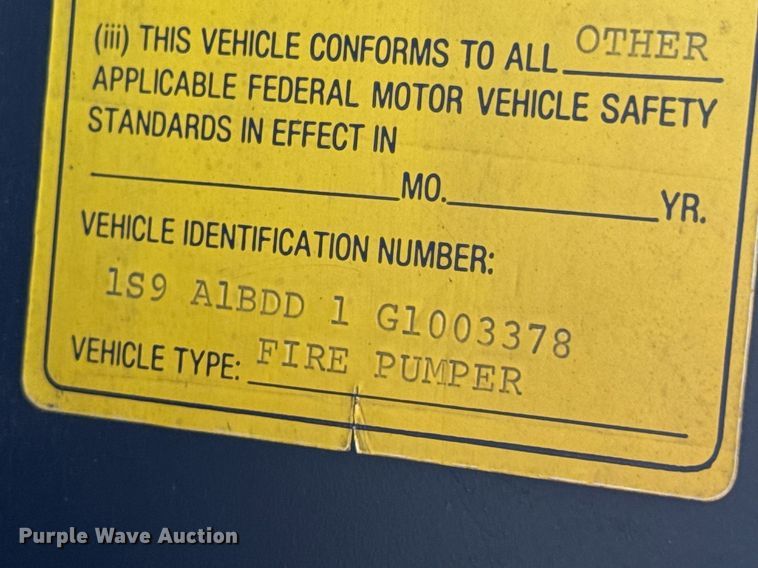 image for item DO0037 1986 Sutphen Deluge pumper fire truck