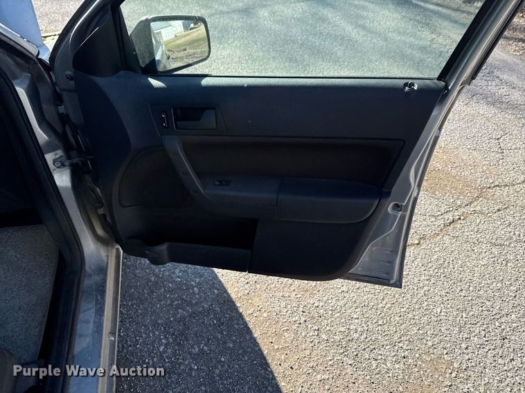image for item DO0053 2008 Ford Focus 