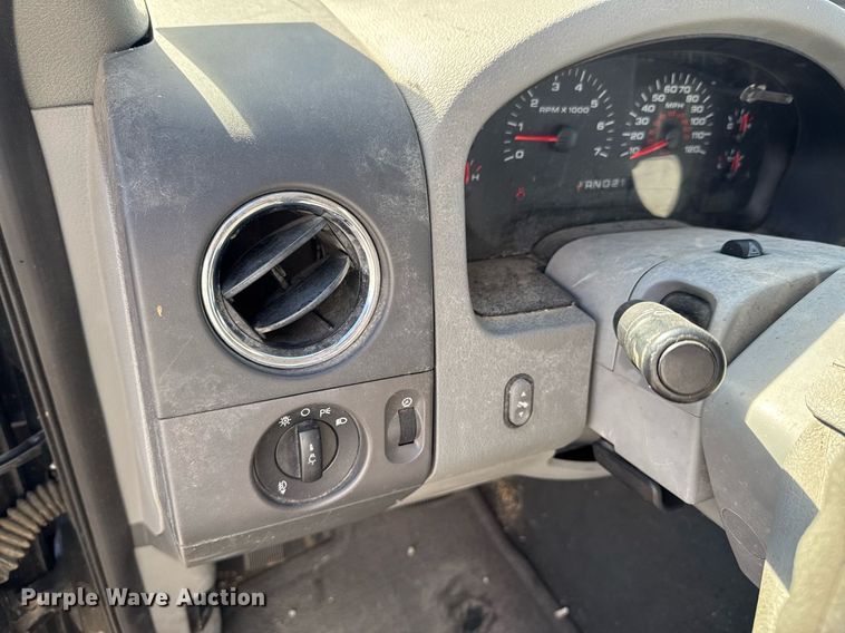 image for item DO0054 2007 Ford F150 SuperCab pickup truck