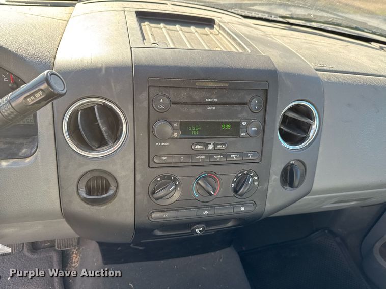 image for item DO0054 2007 Ford F150 SuperCab pickup truck