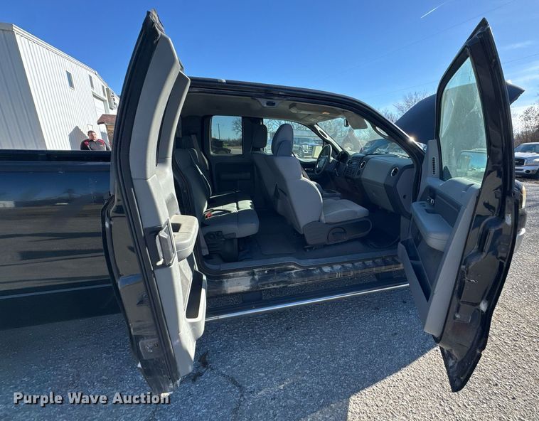 image for item DO0054 2007 Ford F150 SuperCab pickup truck