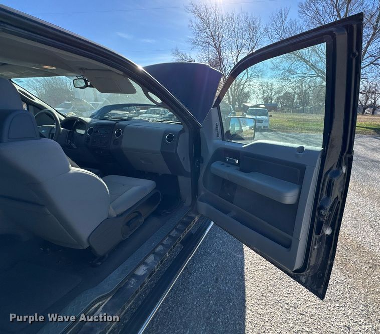 image for item DO0054 2007 Ford F150 SuperCab pickup truck