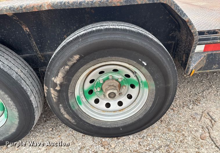 image for item DO0549 2013 Lone Star equipment trailer