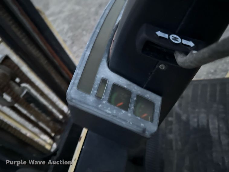 image for item DO0559 Hyster H50XM forklift