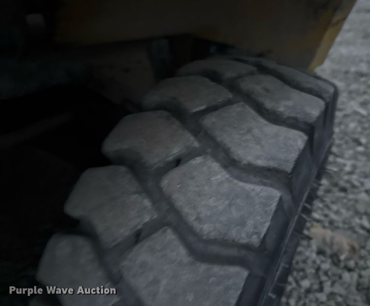 image for item DO0559 Hyster H50XM forklift