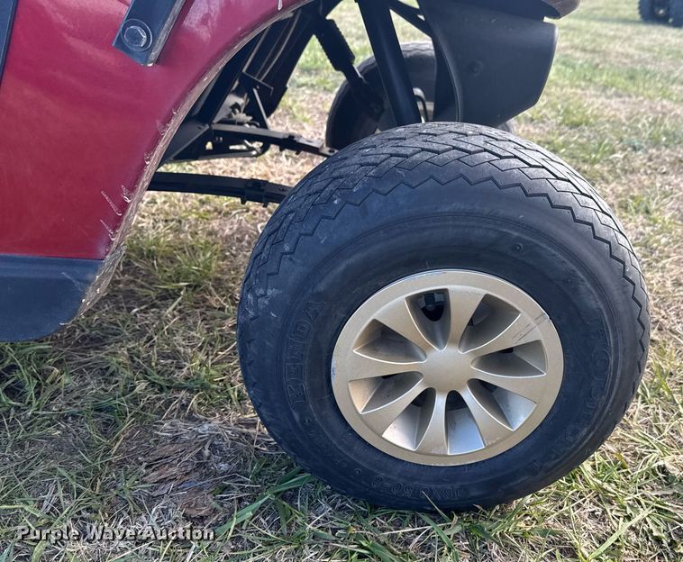 image for item DO0574 2019 E-Z-Go TXT golf cart