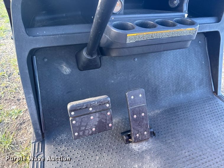 image for item DO0576 2019 E-Z-Go TXT golf cart