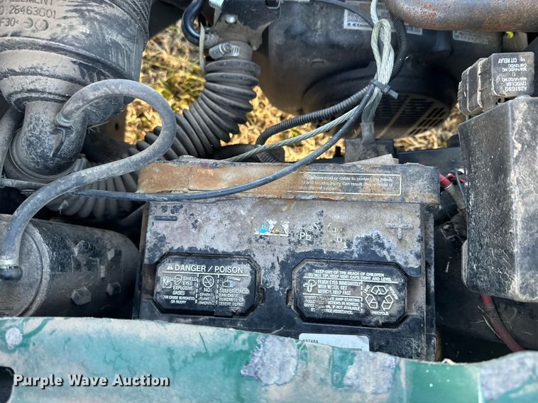 image for item DO0578 2019 E-Z-GO RXV golf cart