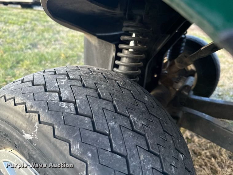 image for item DO0578 2019 E-Z-GO RXV golf cart