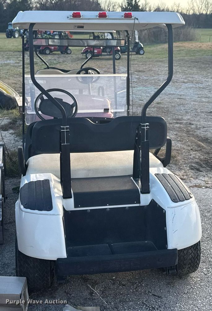 image for item DO0581 (2) E-Z-GO golf carts