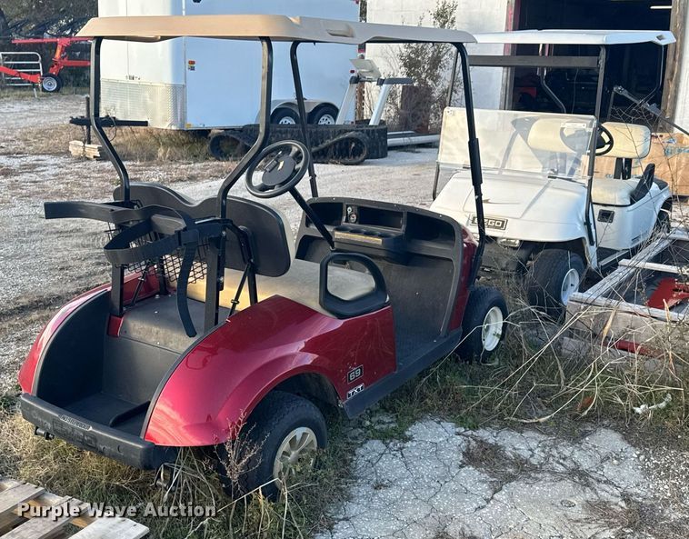 image for item DO0581 (2) E-Z-GO golf carts