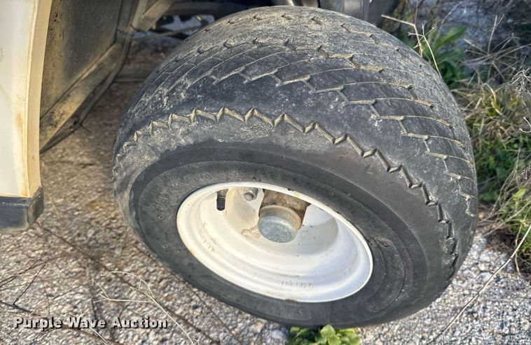 image for item DO0581 (2) E-Z-GO golf carts