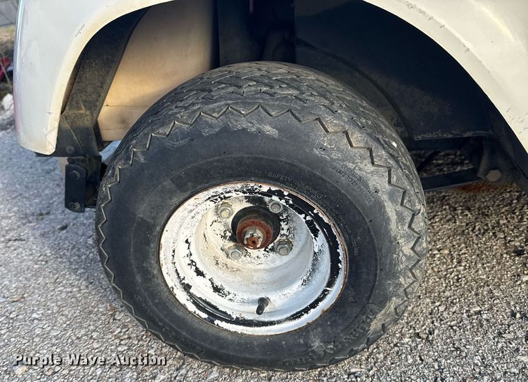 image for item DO0581 (2) E-Z-GO golf carts