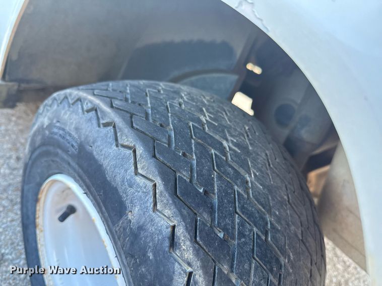 image for item DO0581 (2) E-Z-GO golf carts