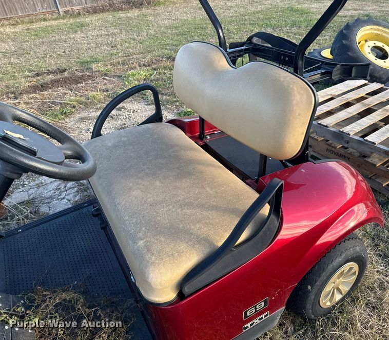 image for item DO0581 (2) E-Z-GO golf carts