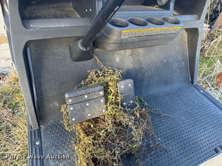 image for item DO0581 (2) E-Z-GO golf carts