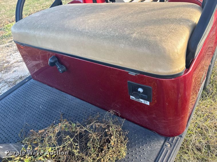 image for item DO0581 (2) E-Z-GO golf carts