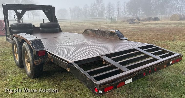 image for item DO7669 2005 May equipment trailer