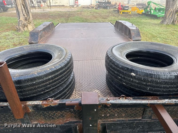 image for item DO7669 2005 May equipment trailer