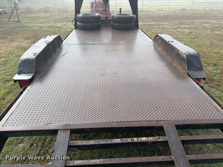 image for item DO7669 2005 May equipment trailer
