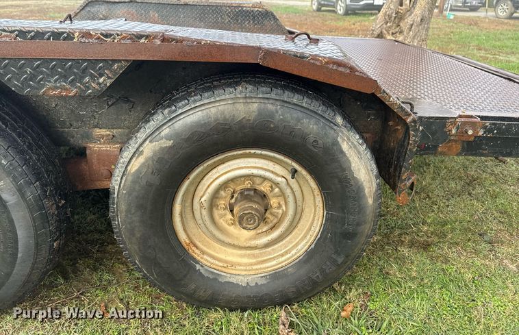 image for item DO7669 2005 May equipment trailer