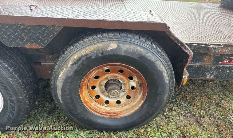 image for item DO7669 2005 May equipment trailer