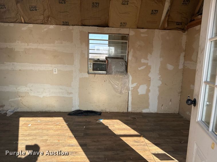 image for item DO7671 Storage shed