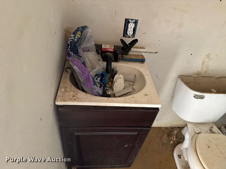 image for item DO7671 Storage shed