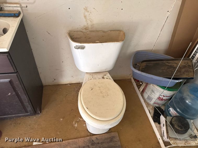 image for item DO7671 Storage shed