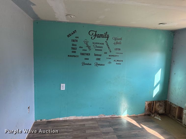 image for item DO7671 Storage shed