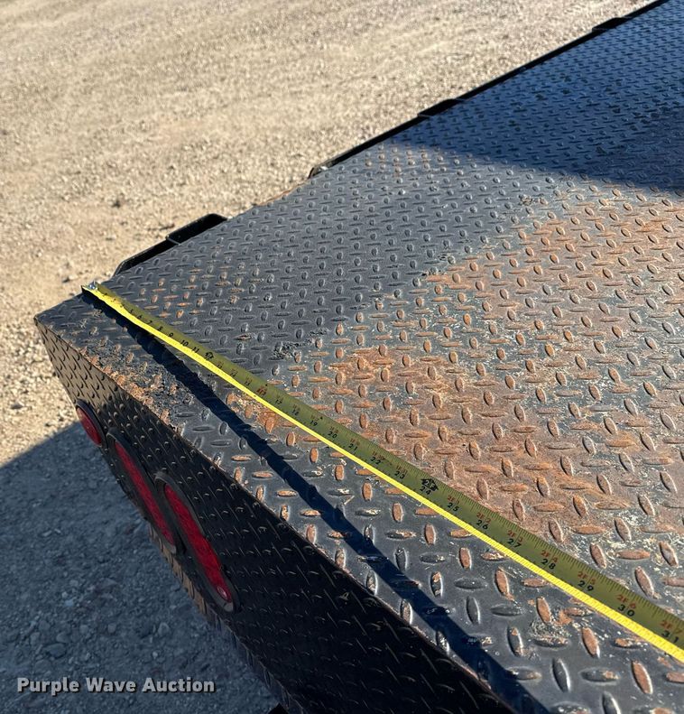 image for item DO7675 2011 Ford F450 Super Duty Crew Cab flatbed truck