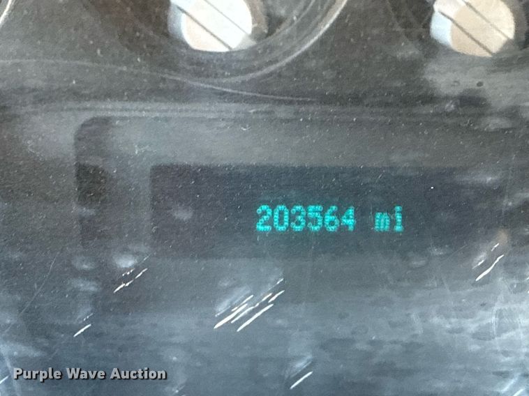 image for item DO7675 2011 Ford F450 Super Duty Crew Cab flatbed truck