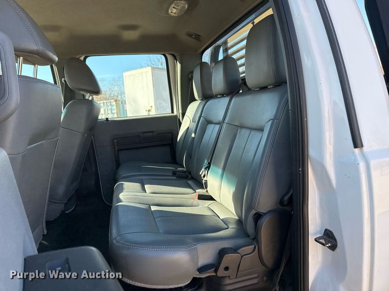 image for item DO7675 2011 Ford F450 Super Duty Crew Cab flatbed truck