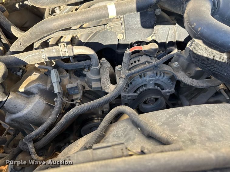 image for item DO7675 2011 Ford F450 Super Duty Crew Cab flatbed truck