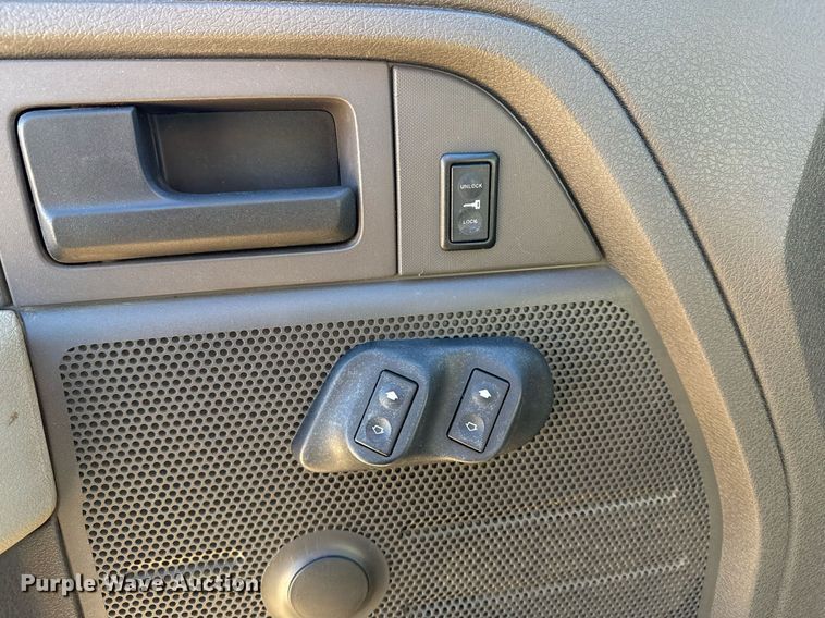 image for item DO7676 2010 Ford F150  SuperCab pickup truck