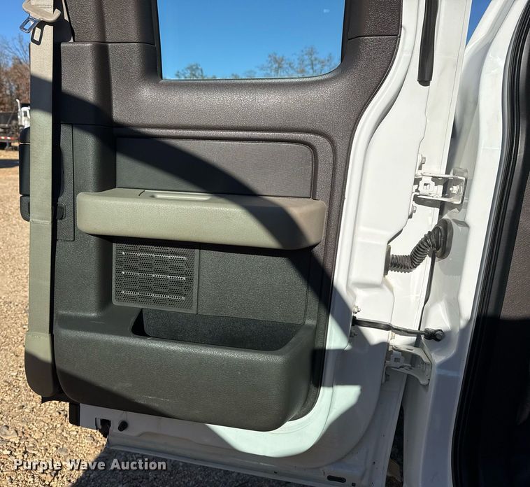 image for item DO7676 2010 Ford F150  SuperCab pickup truck