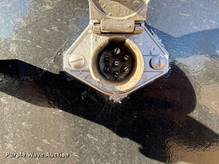 image for item DO7678 1994 Interstate Trailers Inc equipment trailer