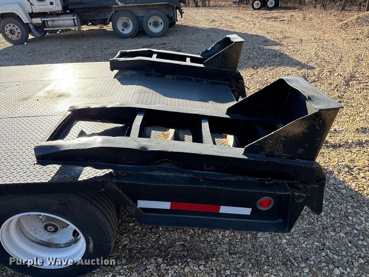 image for item DO7678 1994 Interstate Trailers Inc equipment trailer