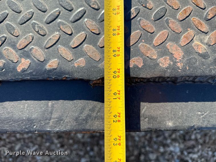 image for item DO7678 1994 Interstate Trailers Inc equipment trailer