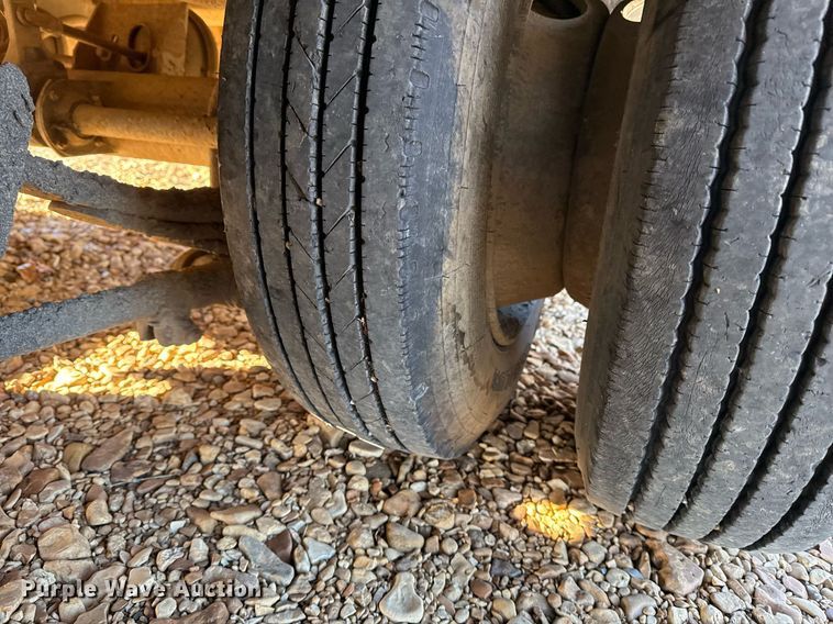 image for item DO7678 1994 Interstate Trailers Inc equipment trailer