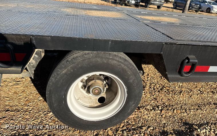 image for item DO7678 1994 Interstate Trailers Inc equipment trailer